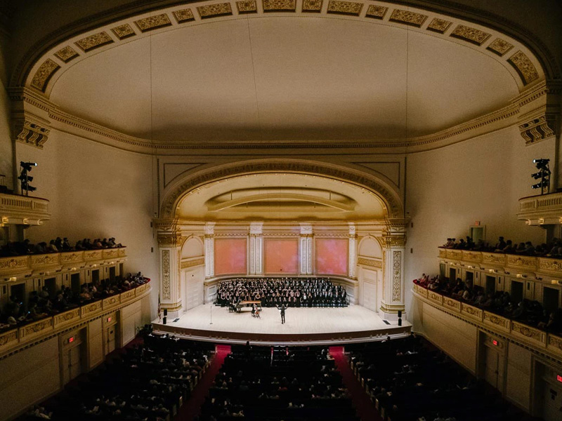Distinguished Concerts International New York: Handel Messiah at Isaac Stern Auditorium